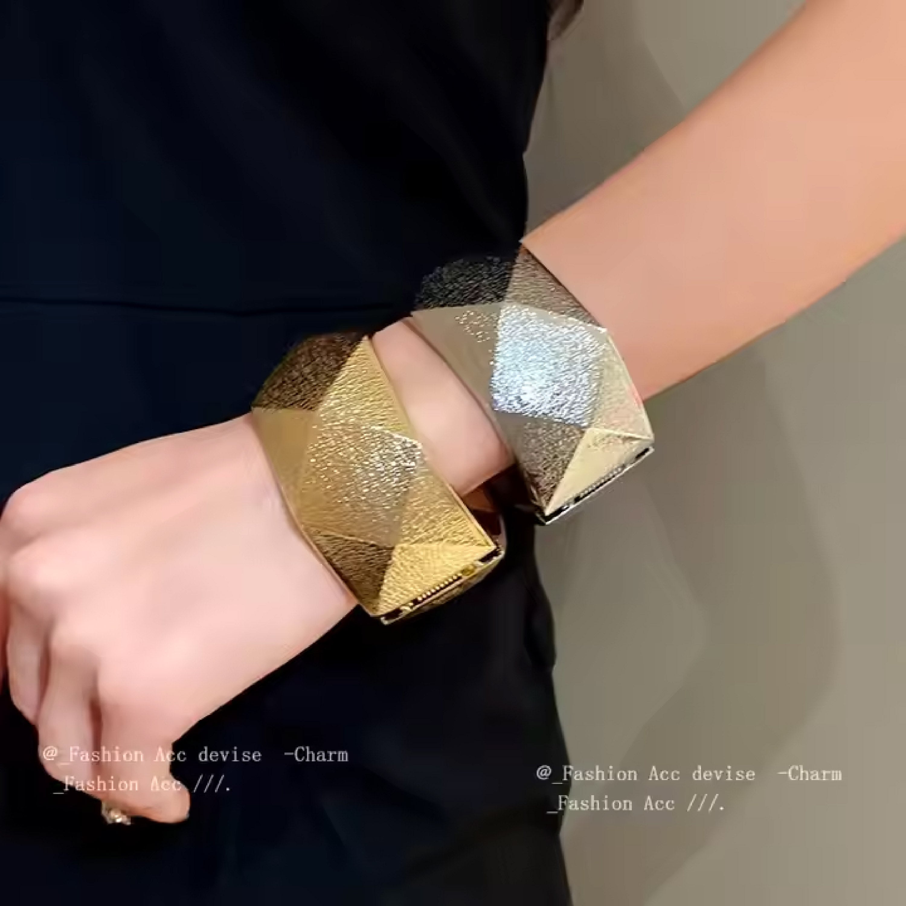 Crystalline Edge Bangle (silver)