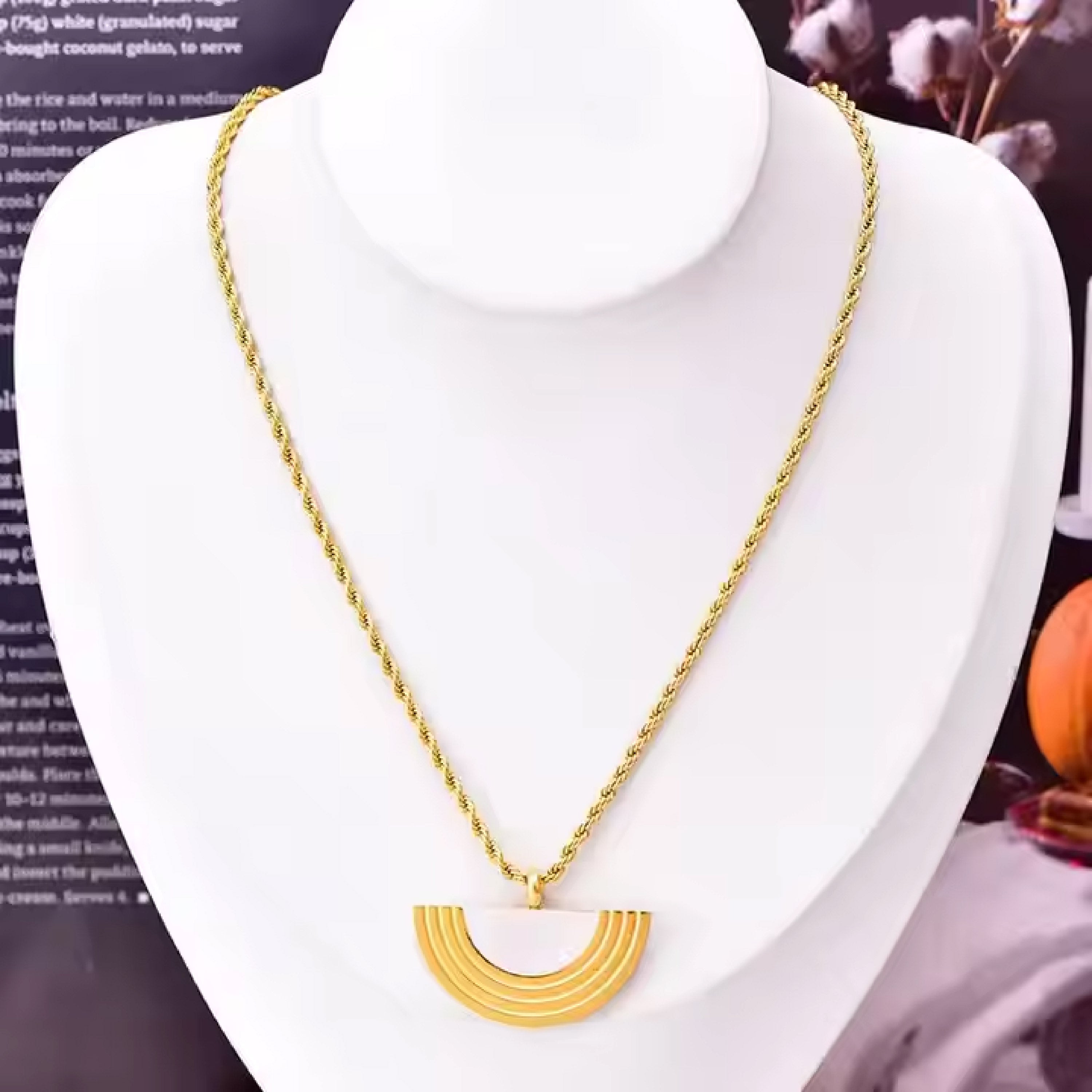 Crescent Chic Necklace