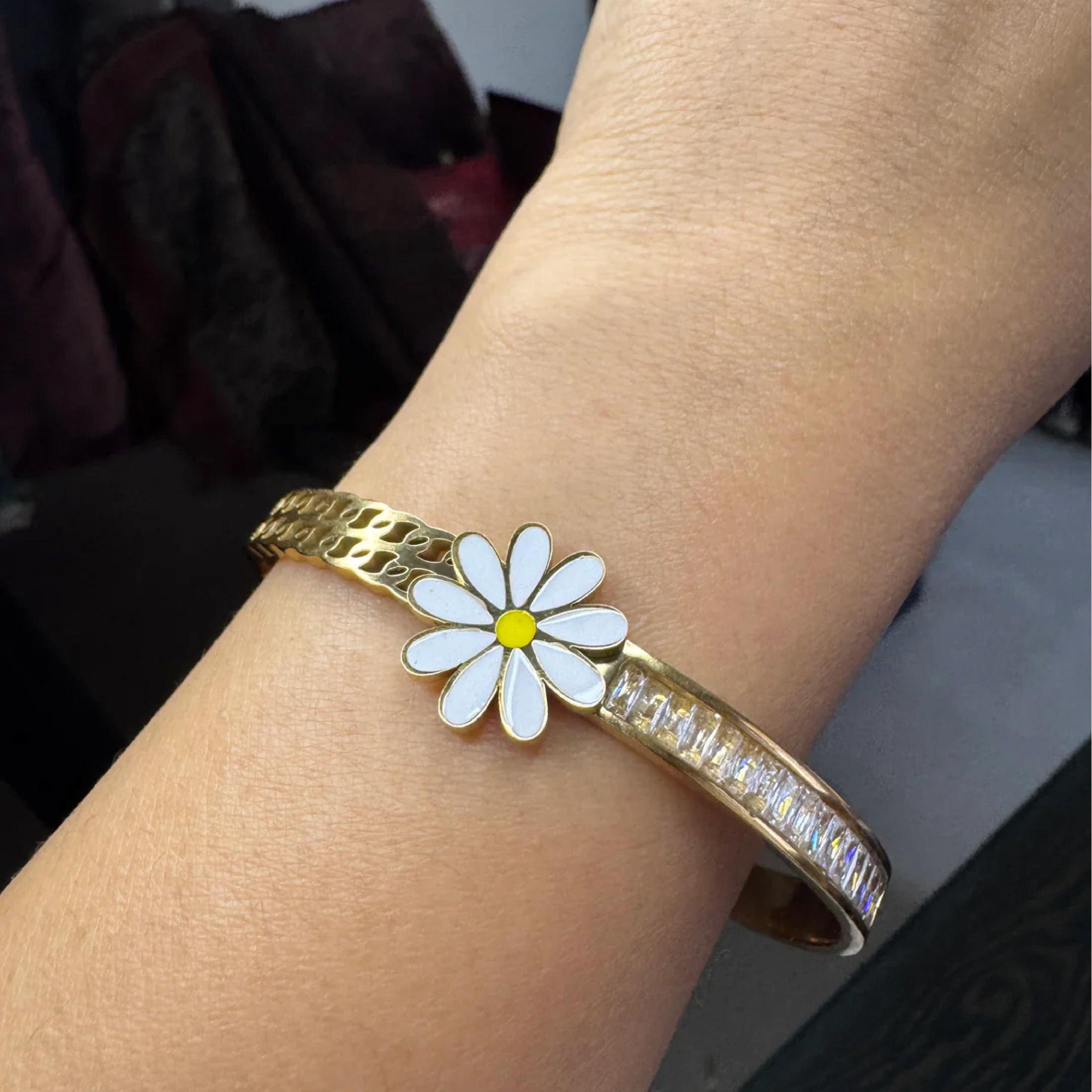 Golden Daisy Charm Bracelet