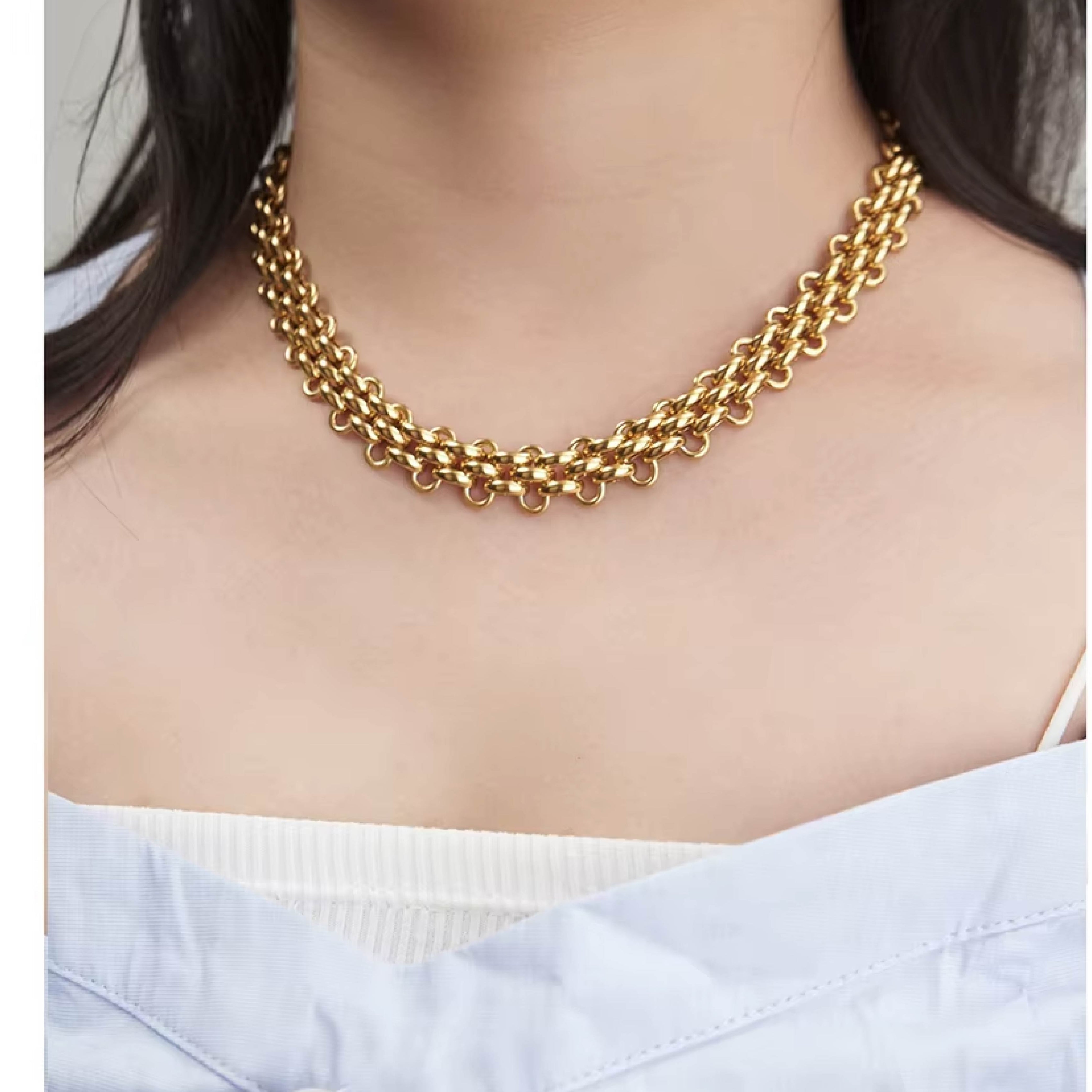 Golden Loop Choker Necklace