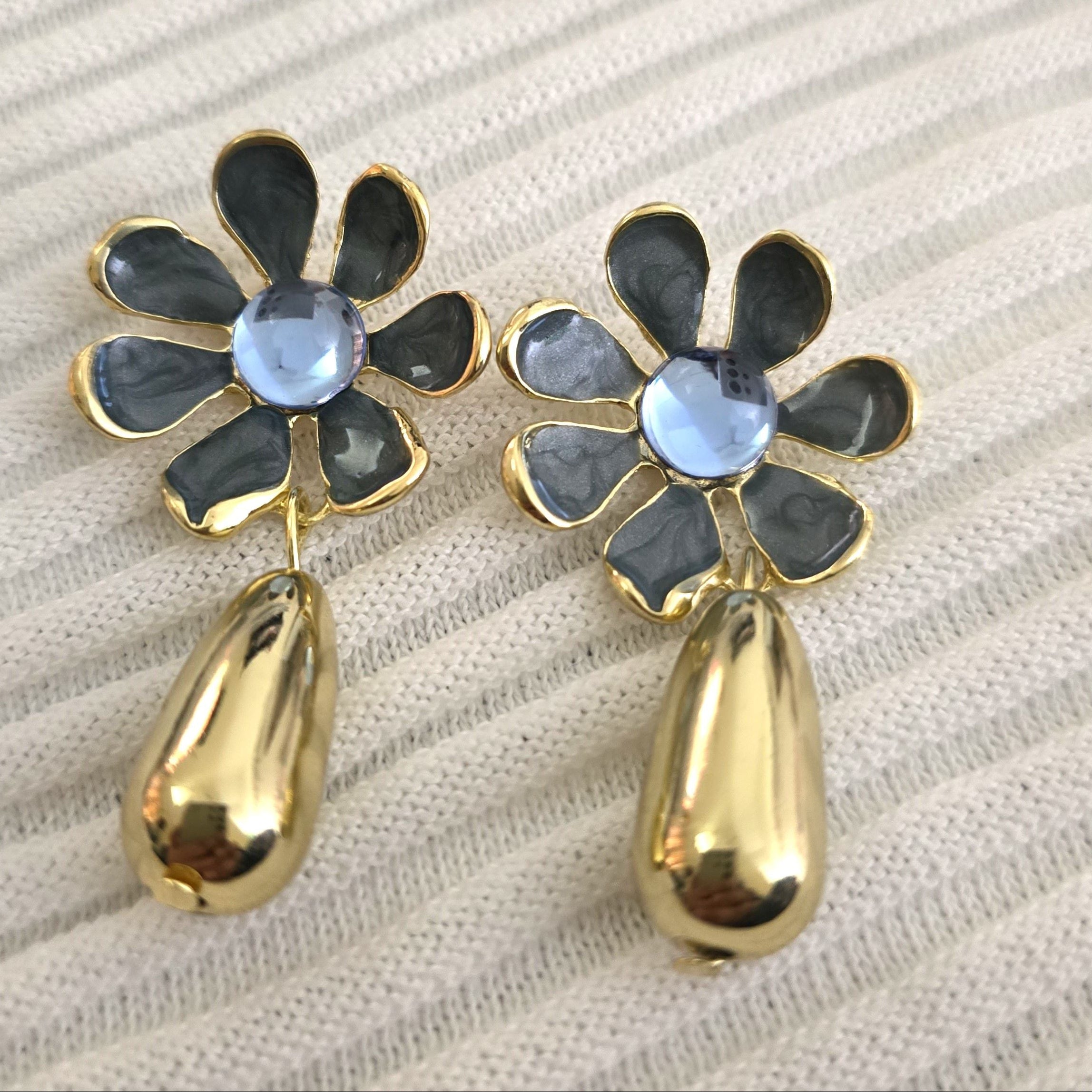 Grey Daisy Gold Drop Earrings