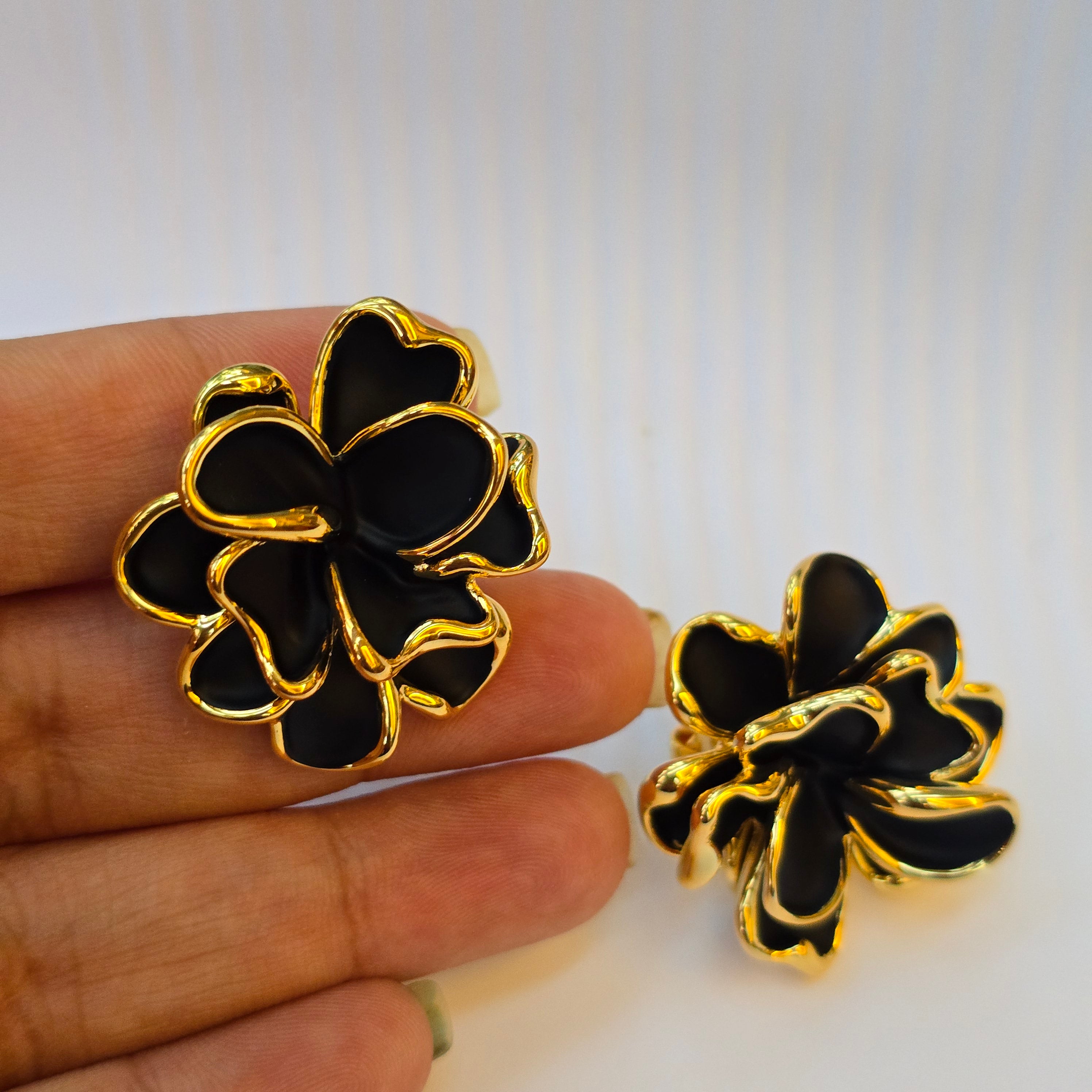 Black & Gold Stud Earring