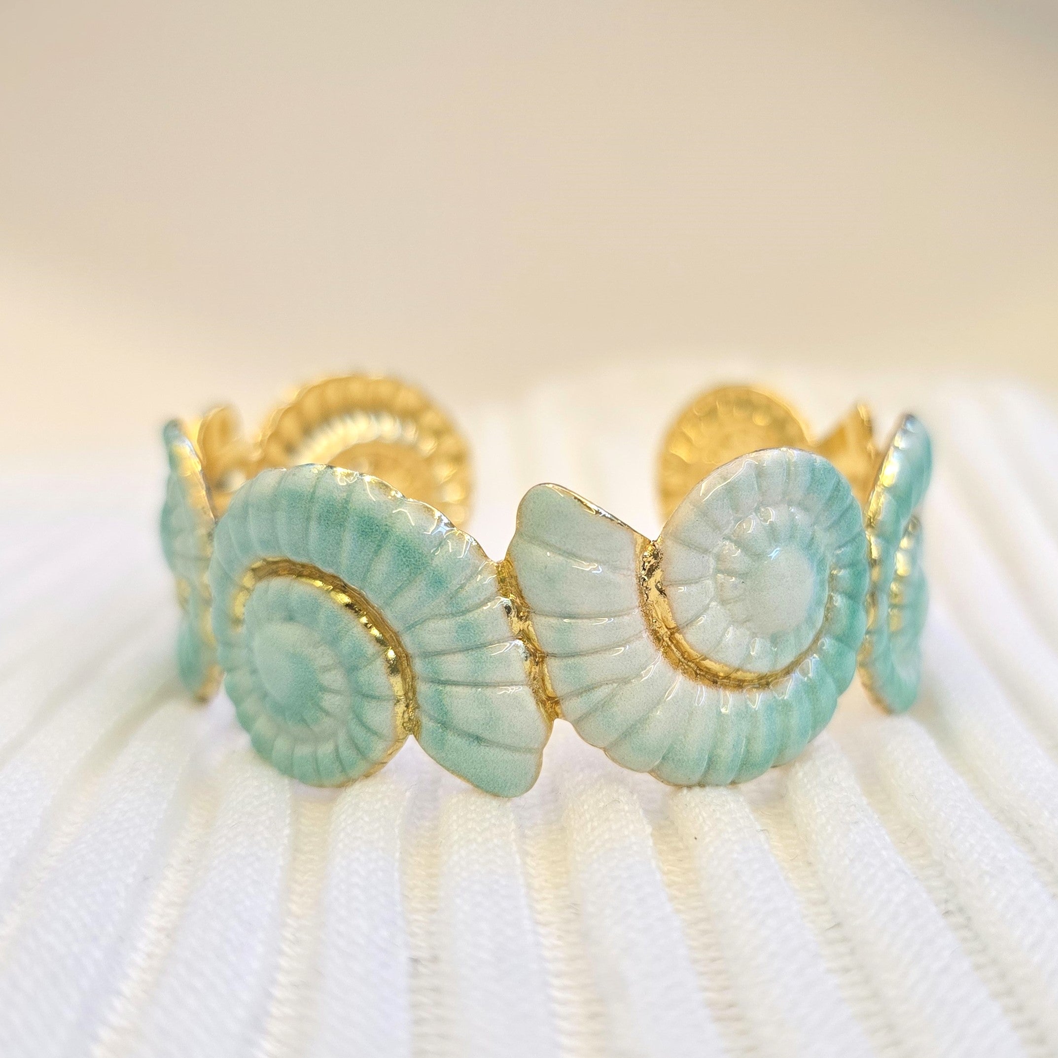 Enamel Shell Bracelet Set – Pink & Green