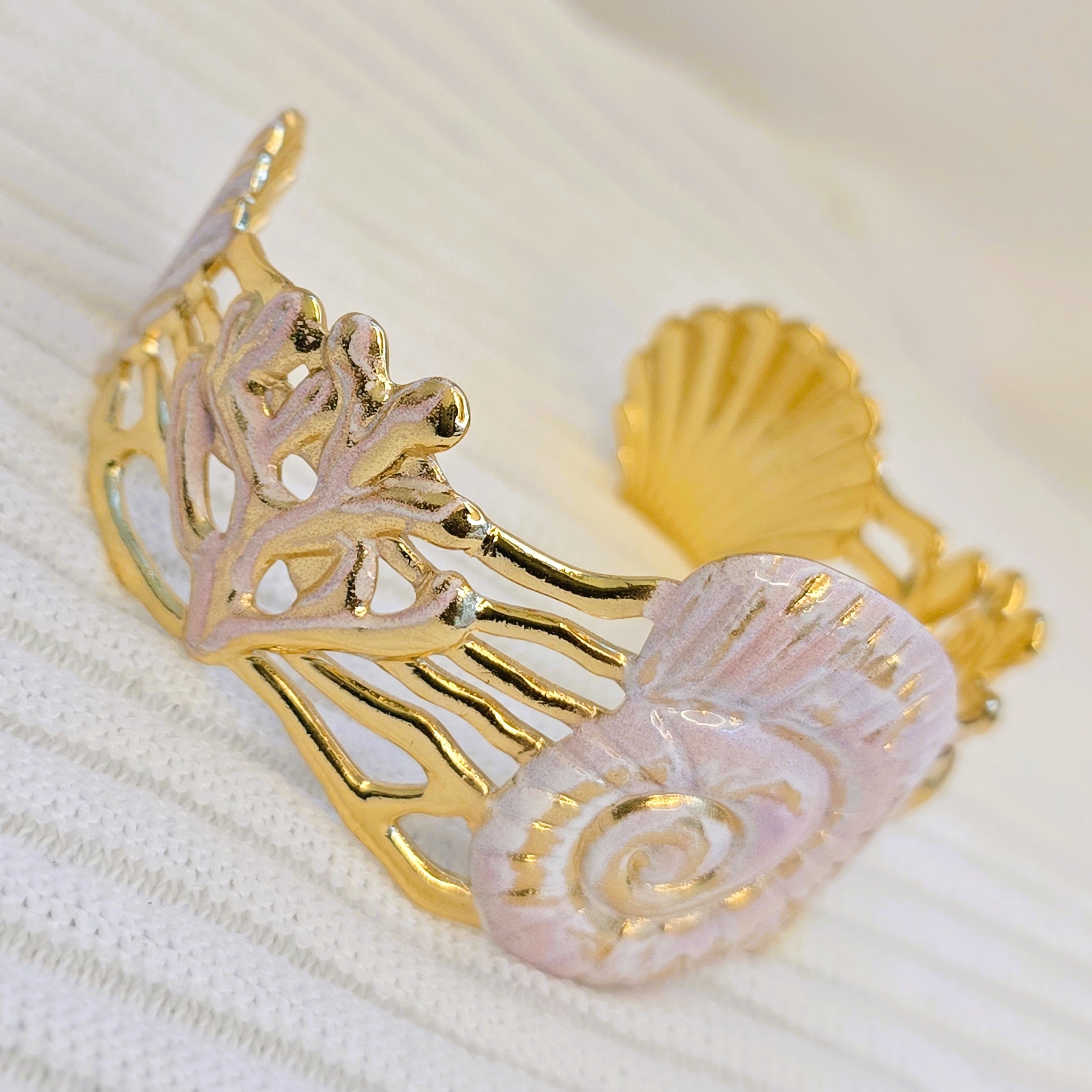 Seashell Spiral Pink Bracelet