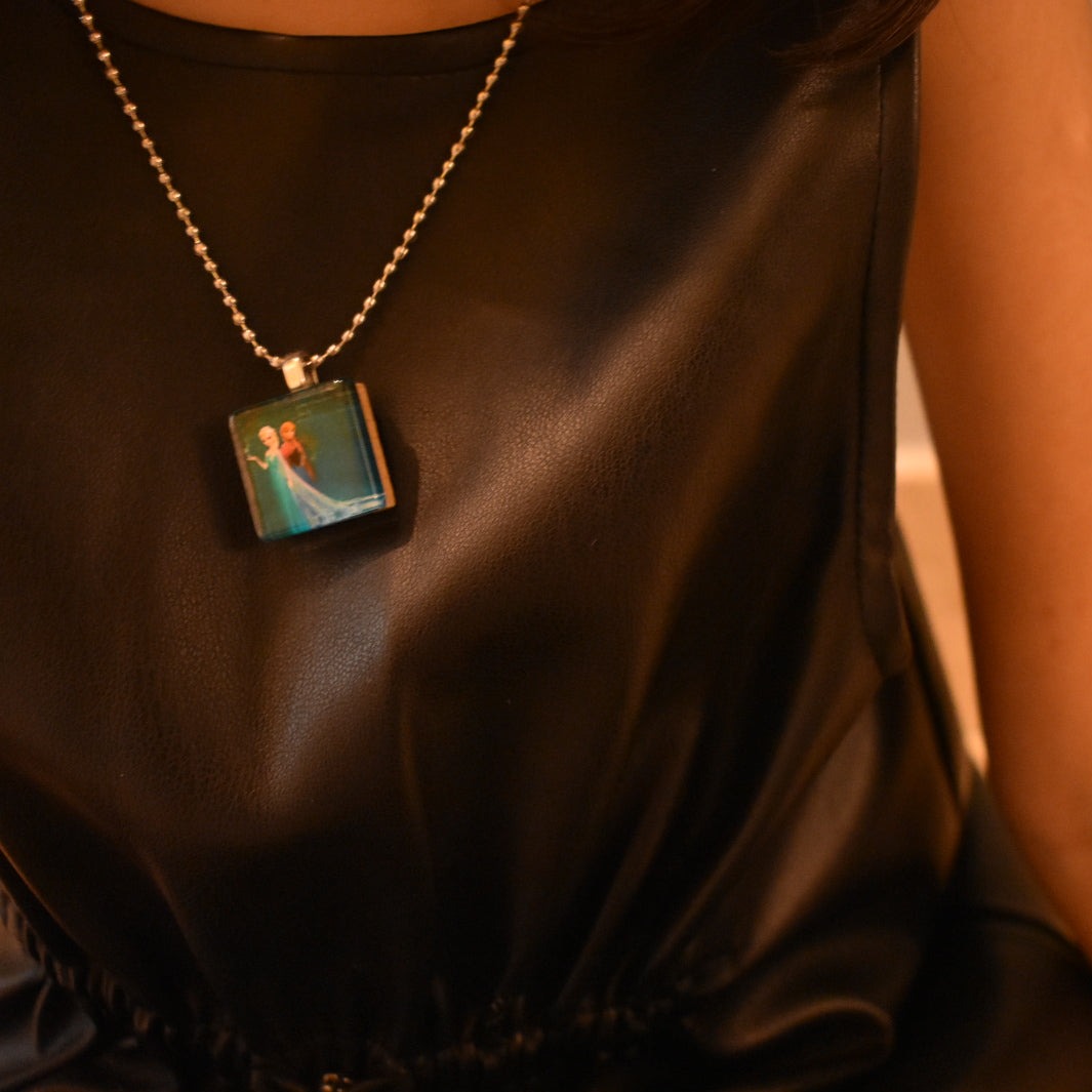 Anna Elsa Square Necklace