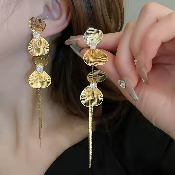 Double Leaf Danglers