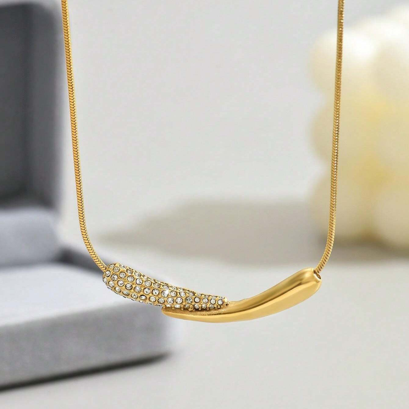 Golden Drift Necklace
