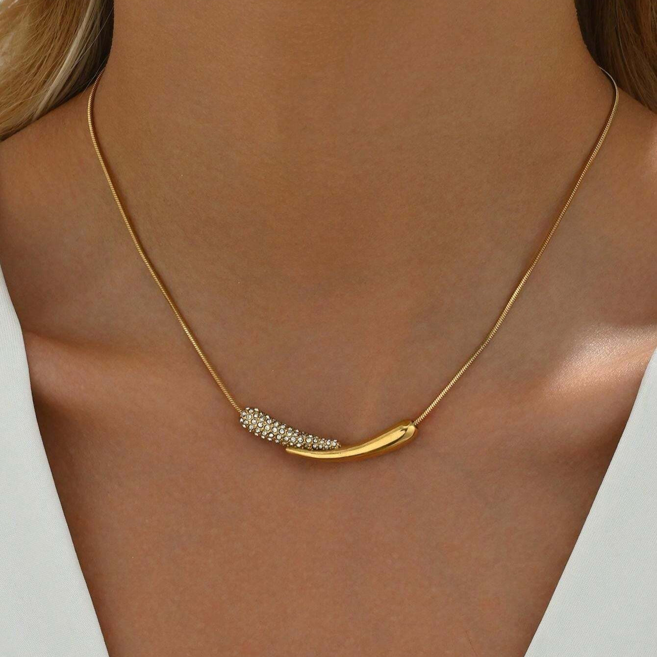 Golden Drift Necklace