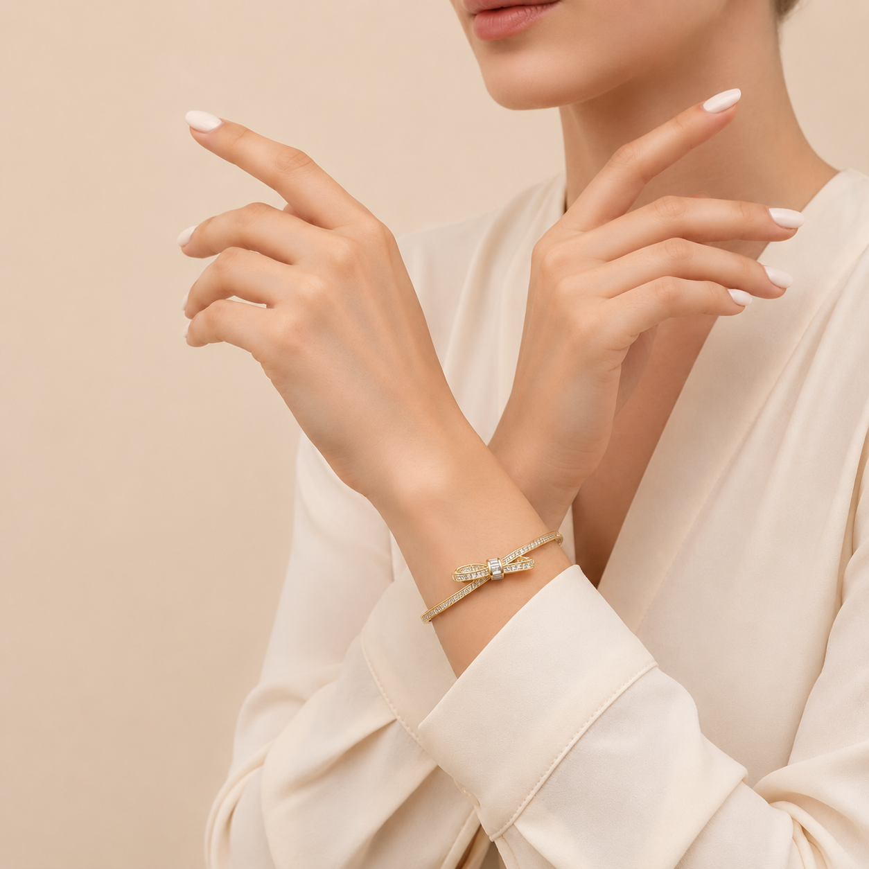 Infinity Knot Gold Bangle