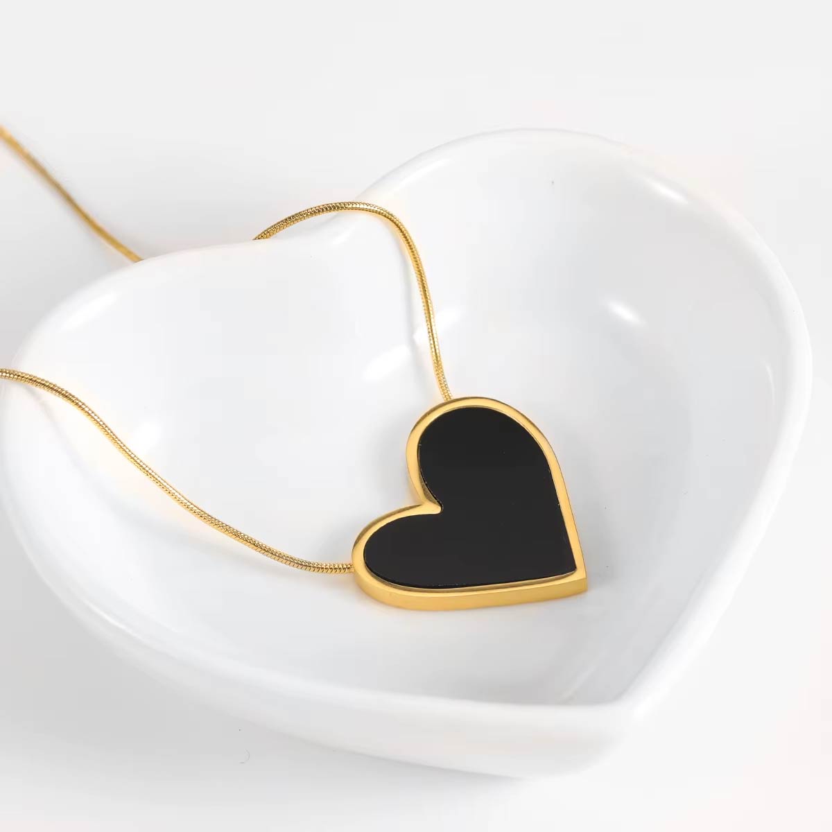 Midnight Heart Pendant Set