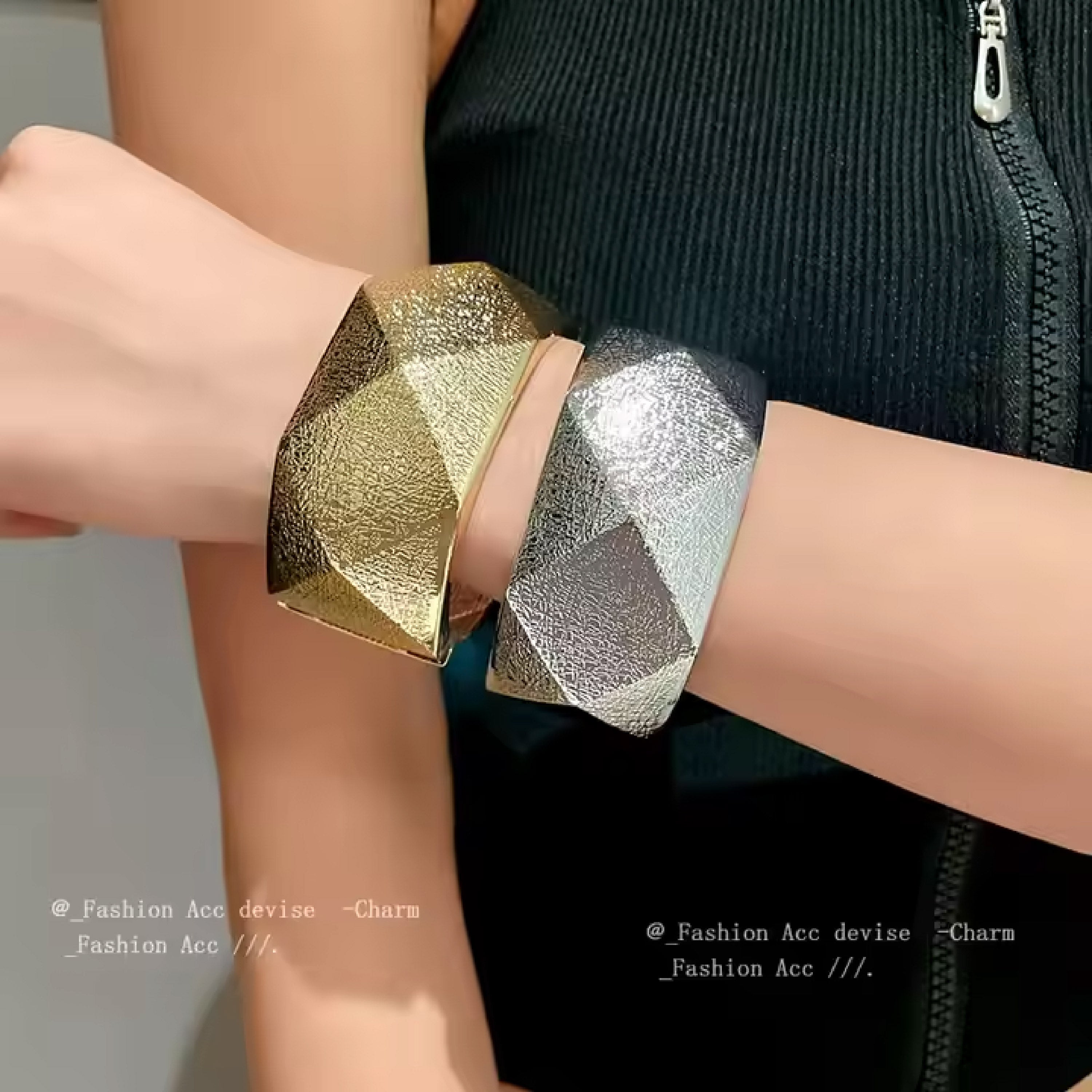 Crystalline Edge Bangle (silver)