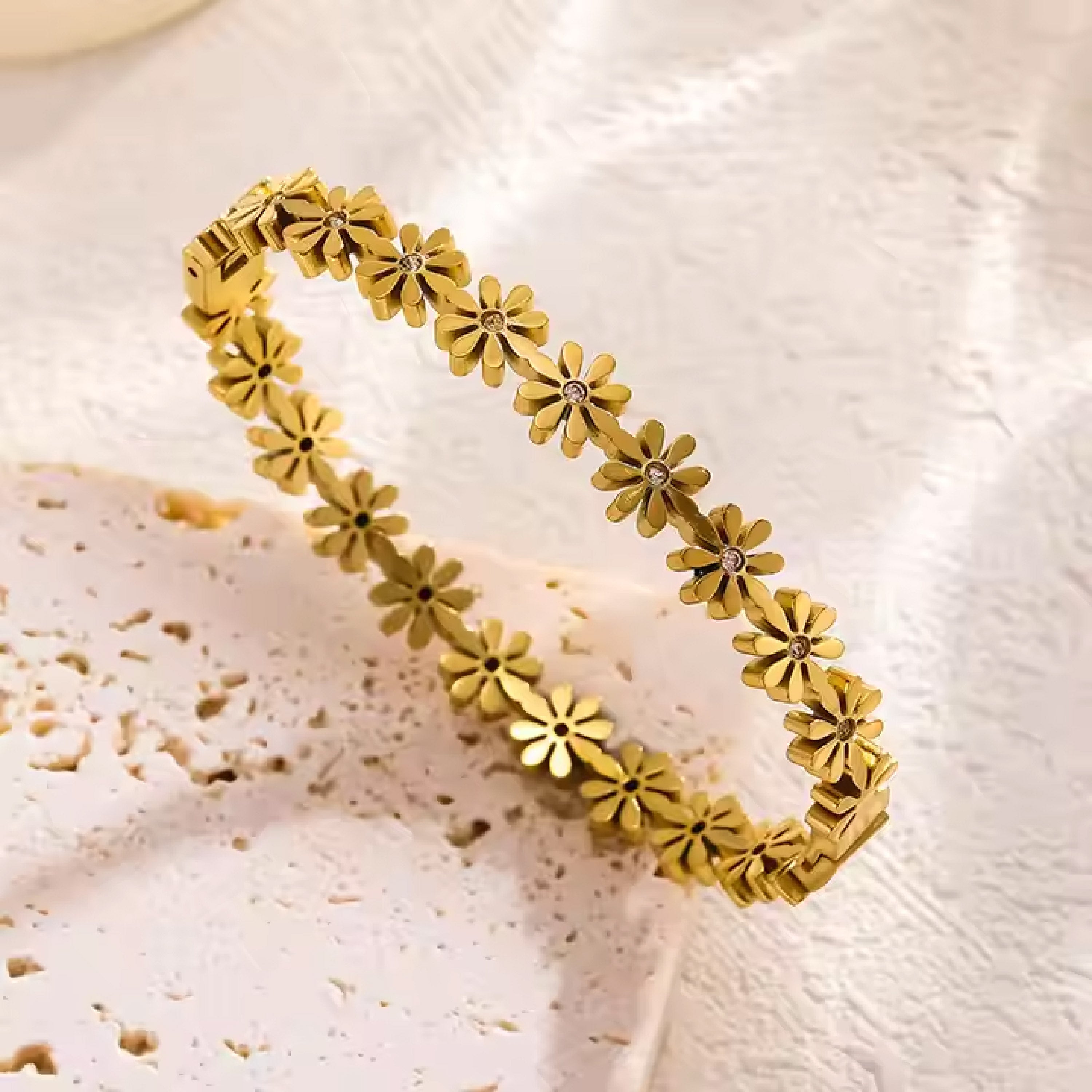 Daisy Flower Bracelet