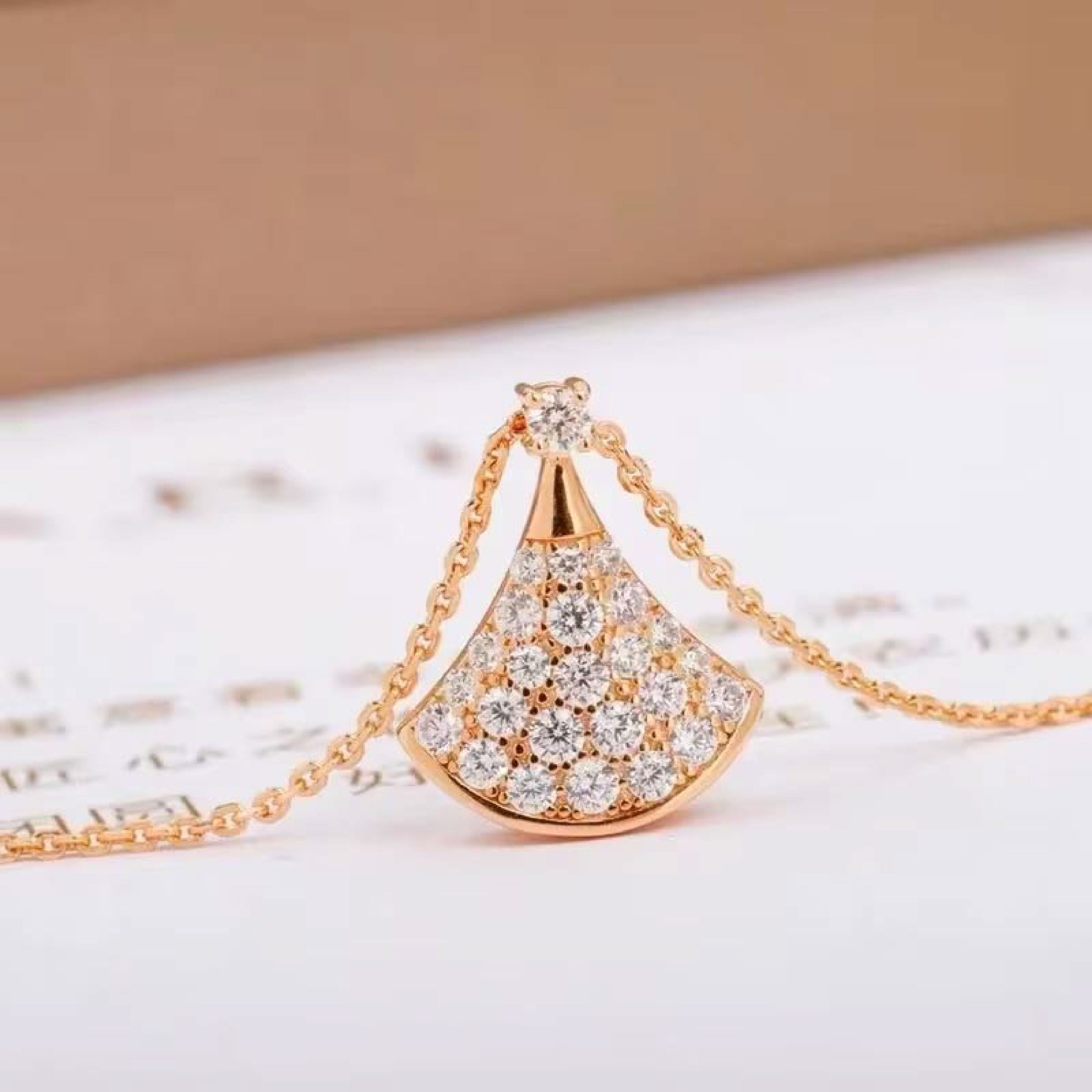 Dress Necklace