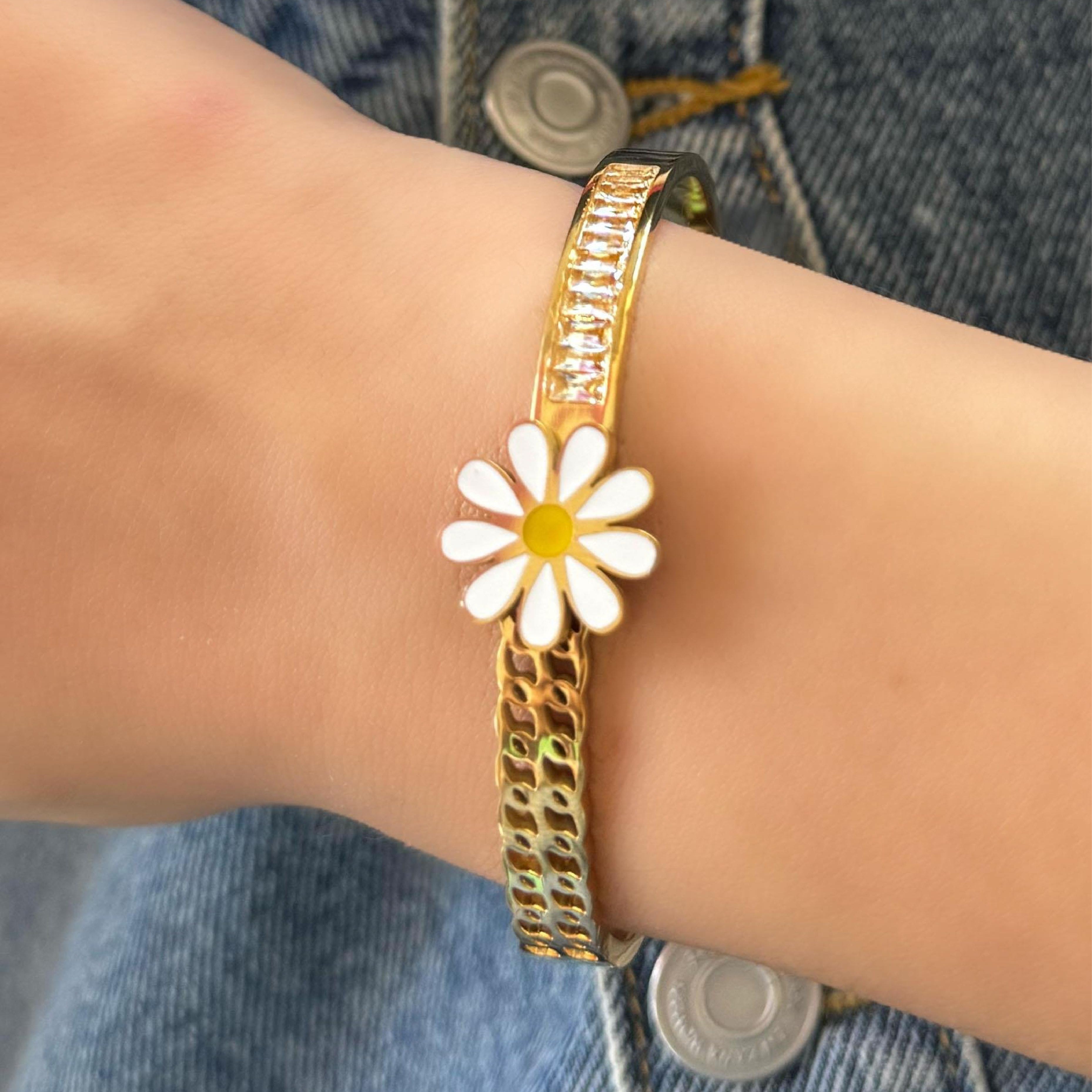 Golden Daisy Charm Bracelet