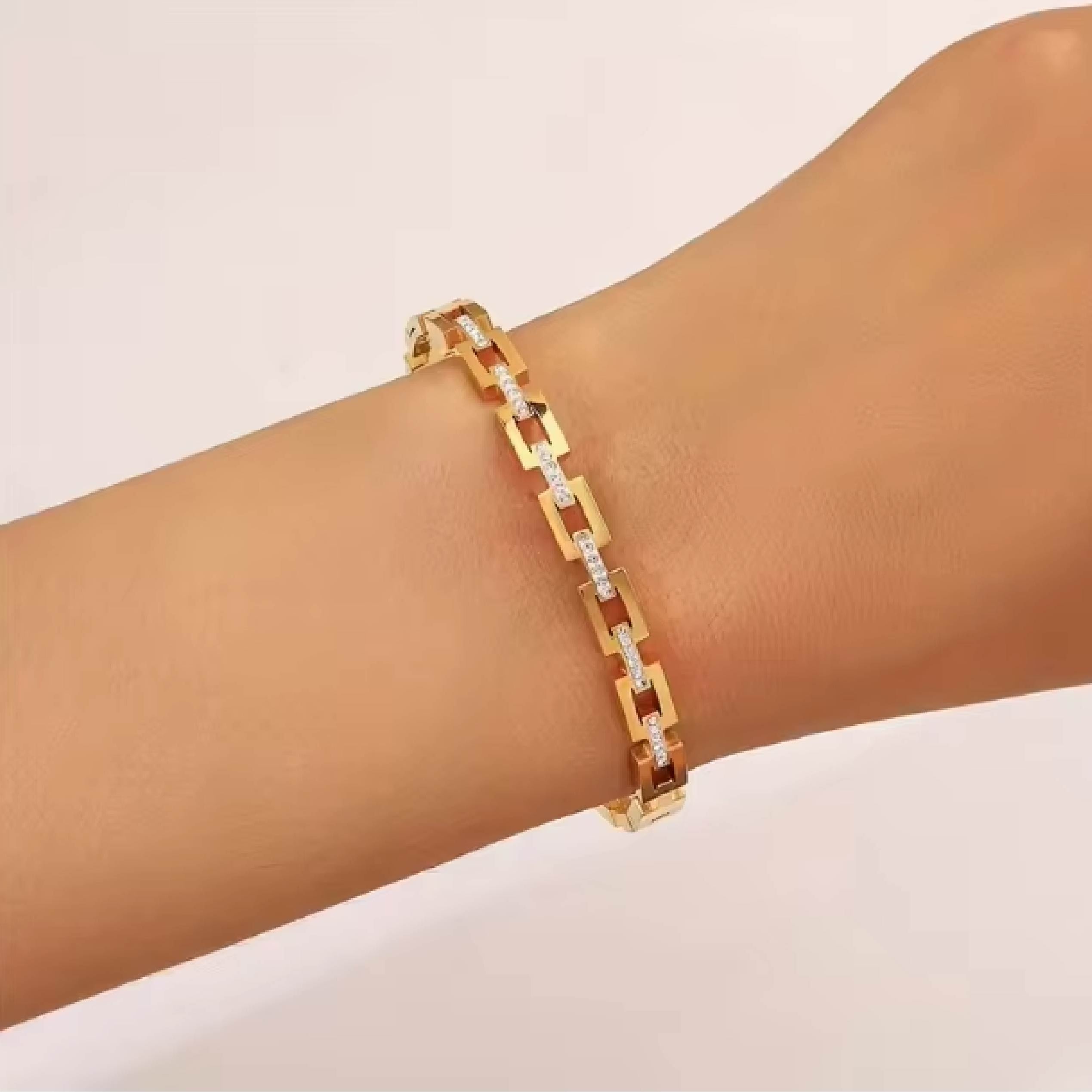 Luxe Gold Link Bracelet