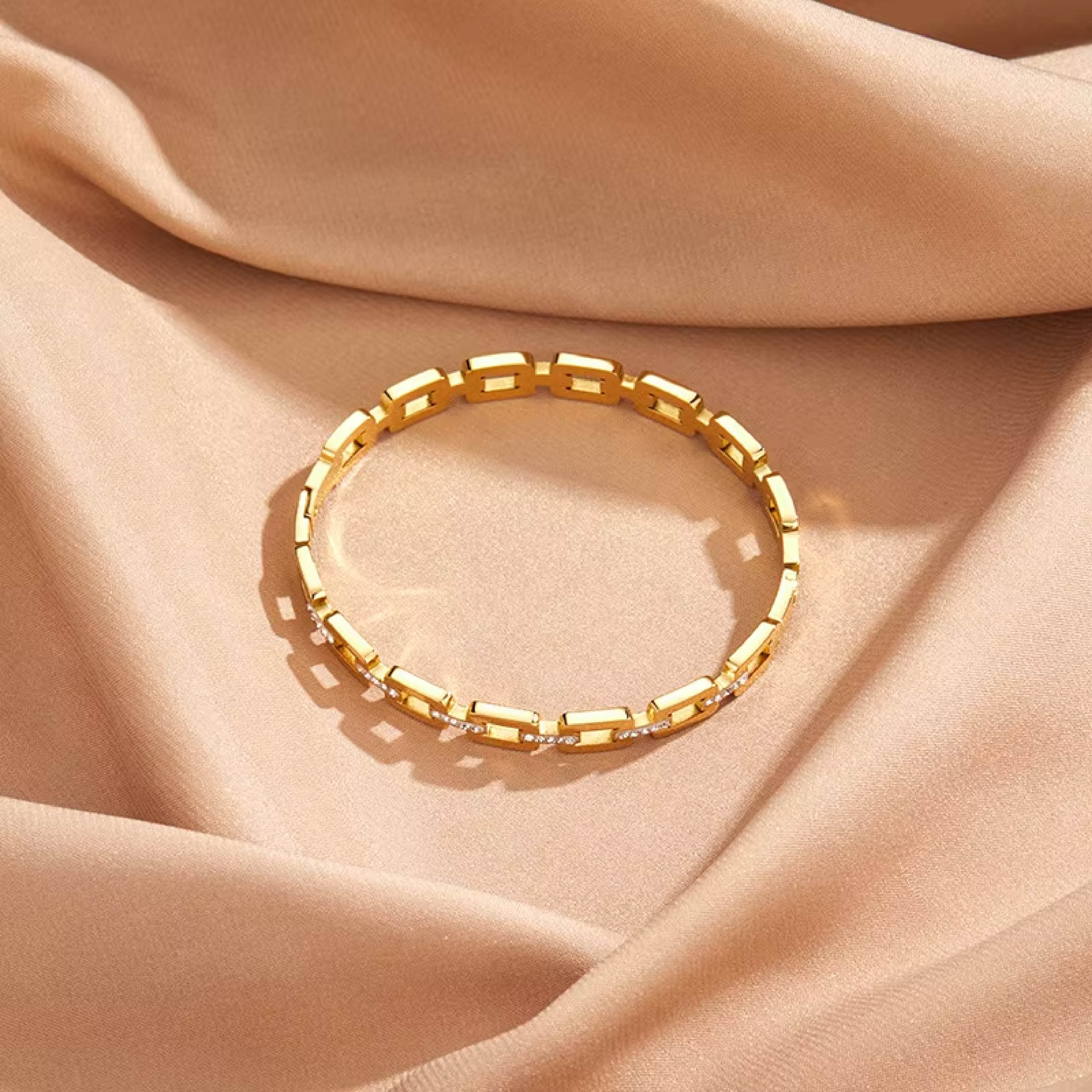 Luxe Gold Link Bracelet