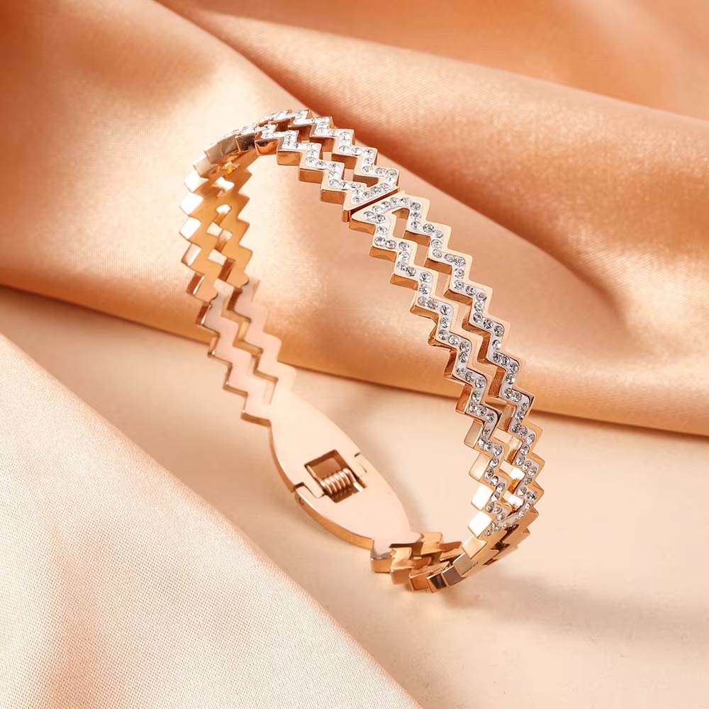 Crystalline Zigzag