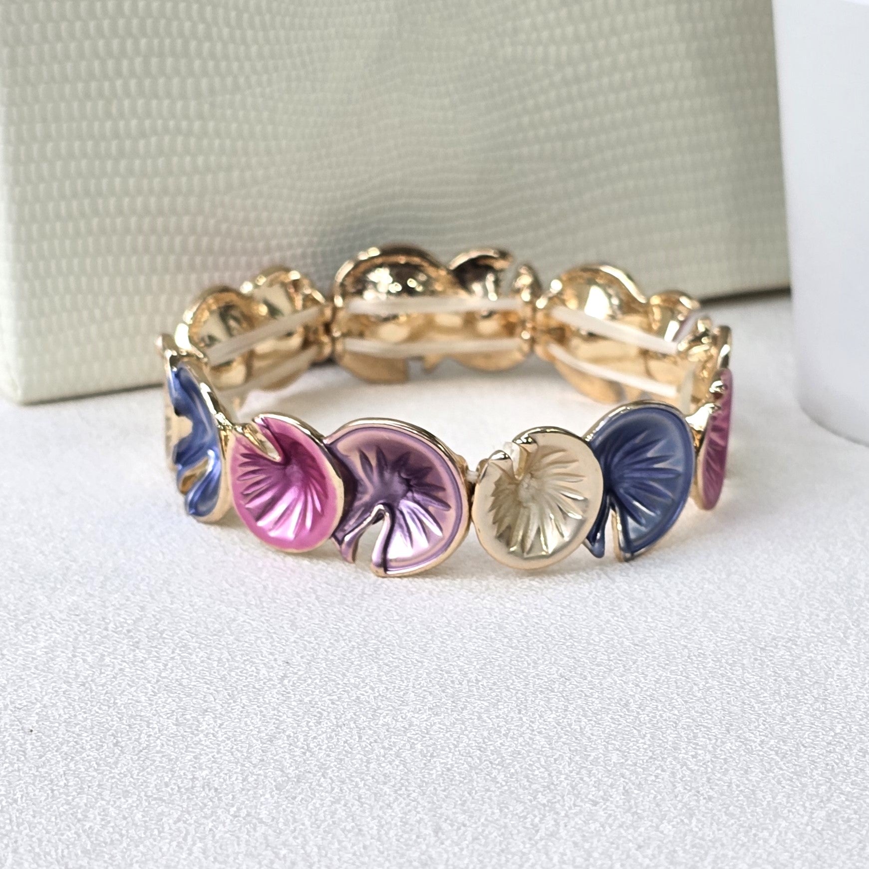 Circle Shells Bracelet