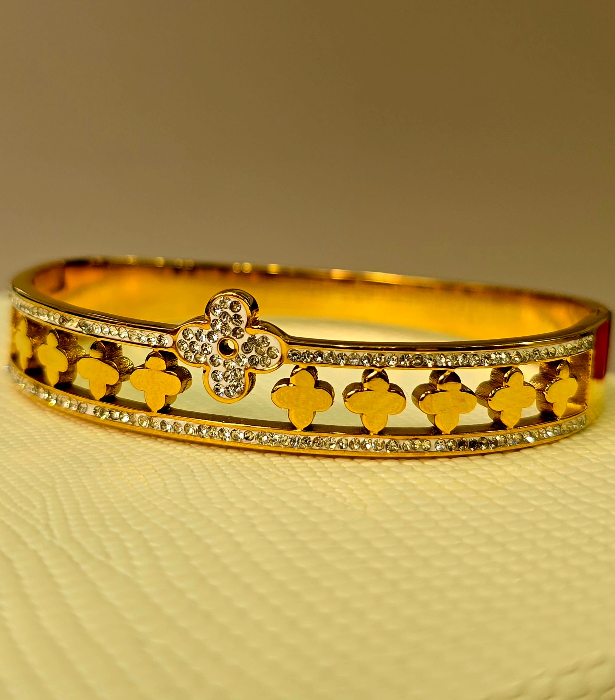 18K Gold-Plated Clover Design CZ Bangle