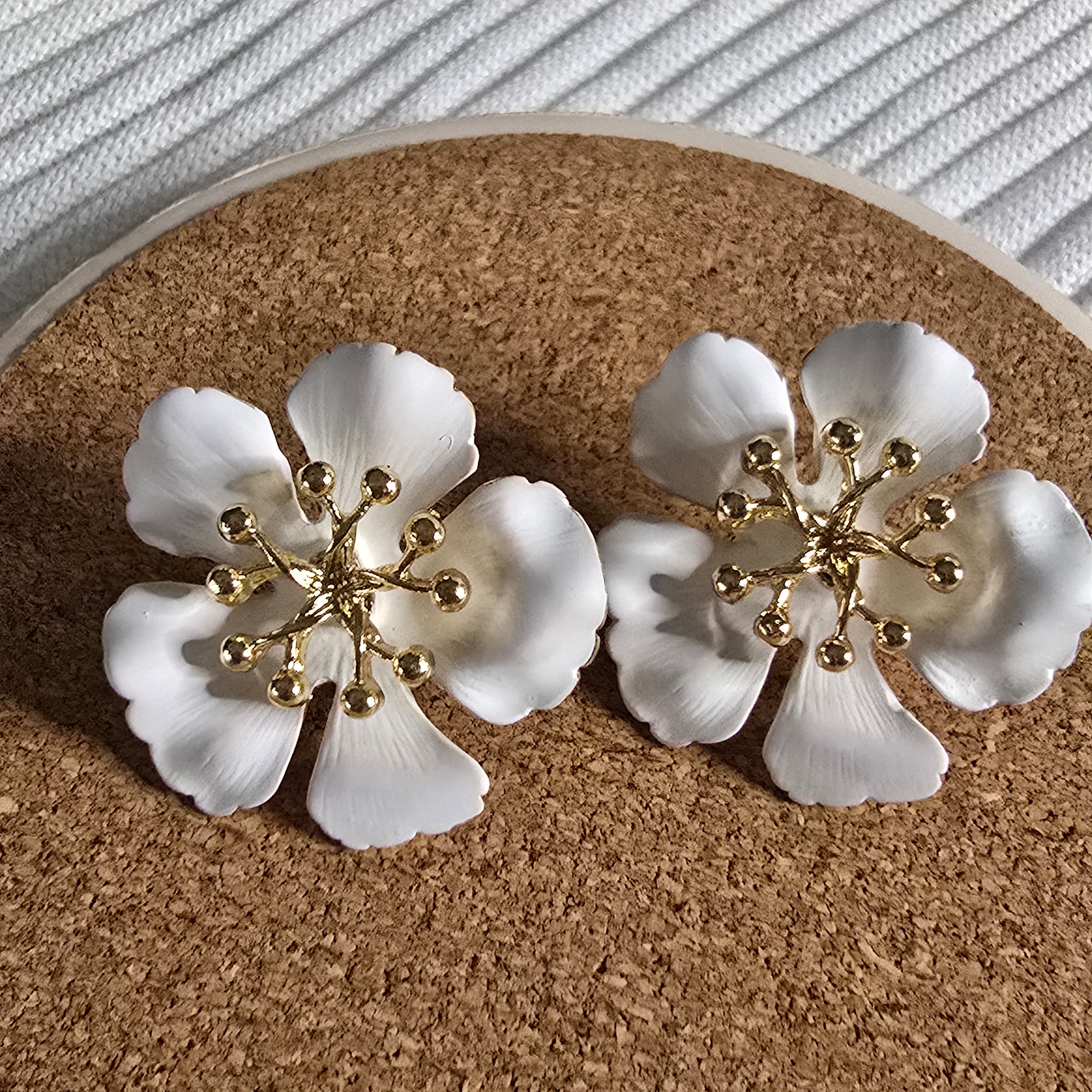 White Blossom Gold Stud Earrings
