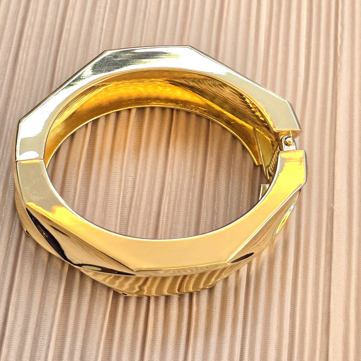 Aurelia Sculpted Gold Bangle