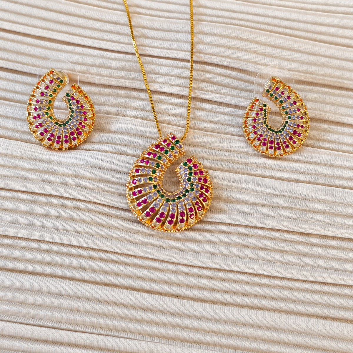 Multicolor Necklace Set