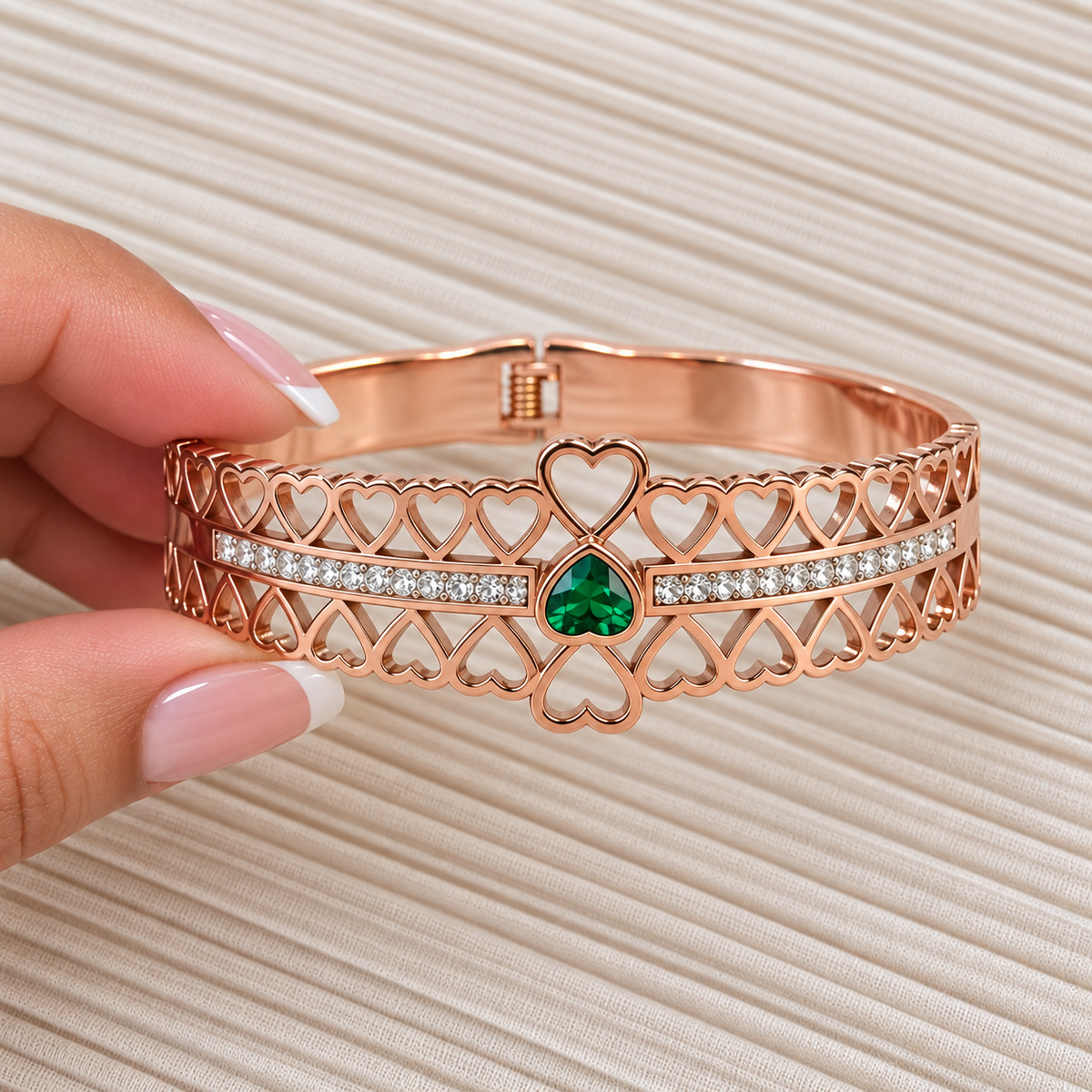 Rose Gold Emerald Heart Bracelet