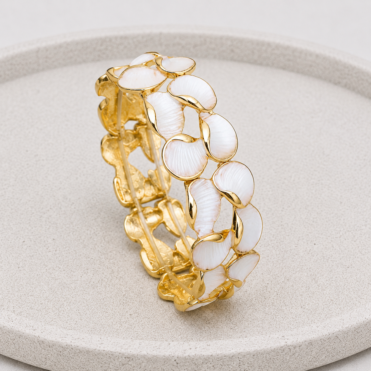 Pearl Petal Stretch Bracelet