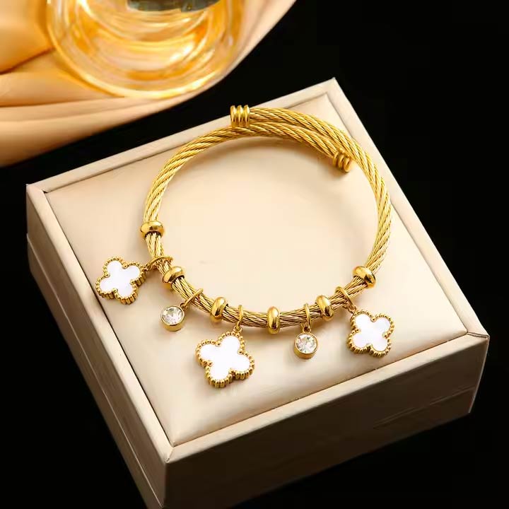 Golden Rope Clover Charm