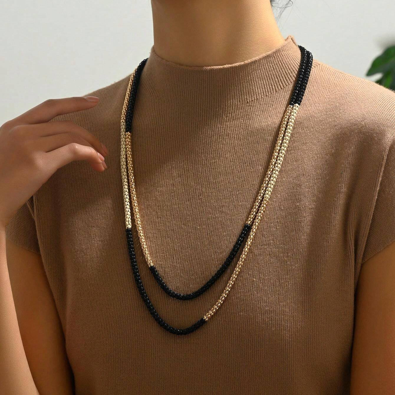 Twist & Shine Necklace
