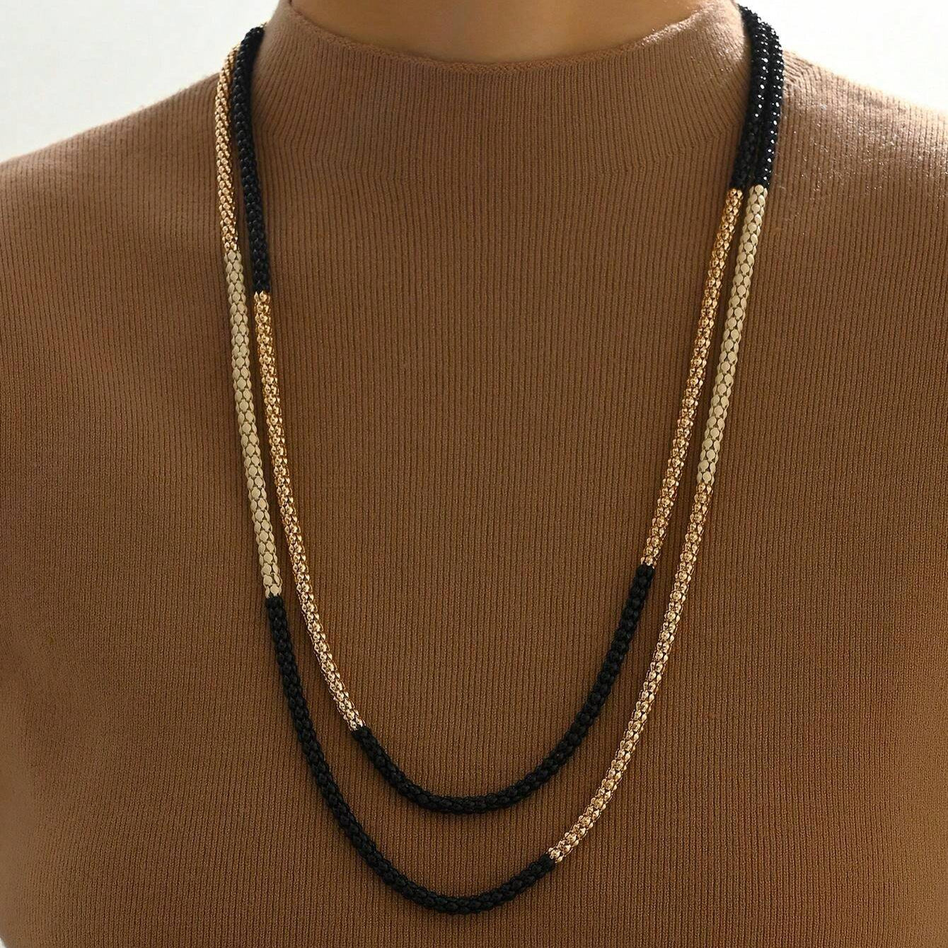 Twist & Shine Necklace