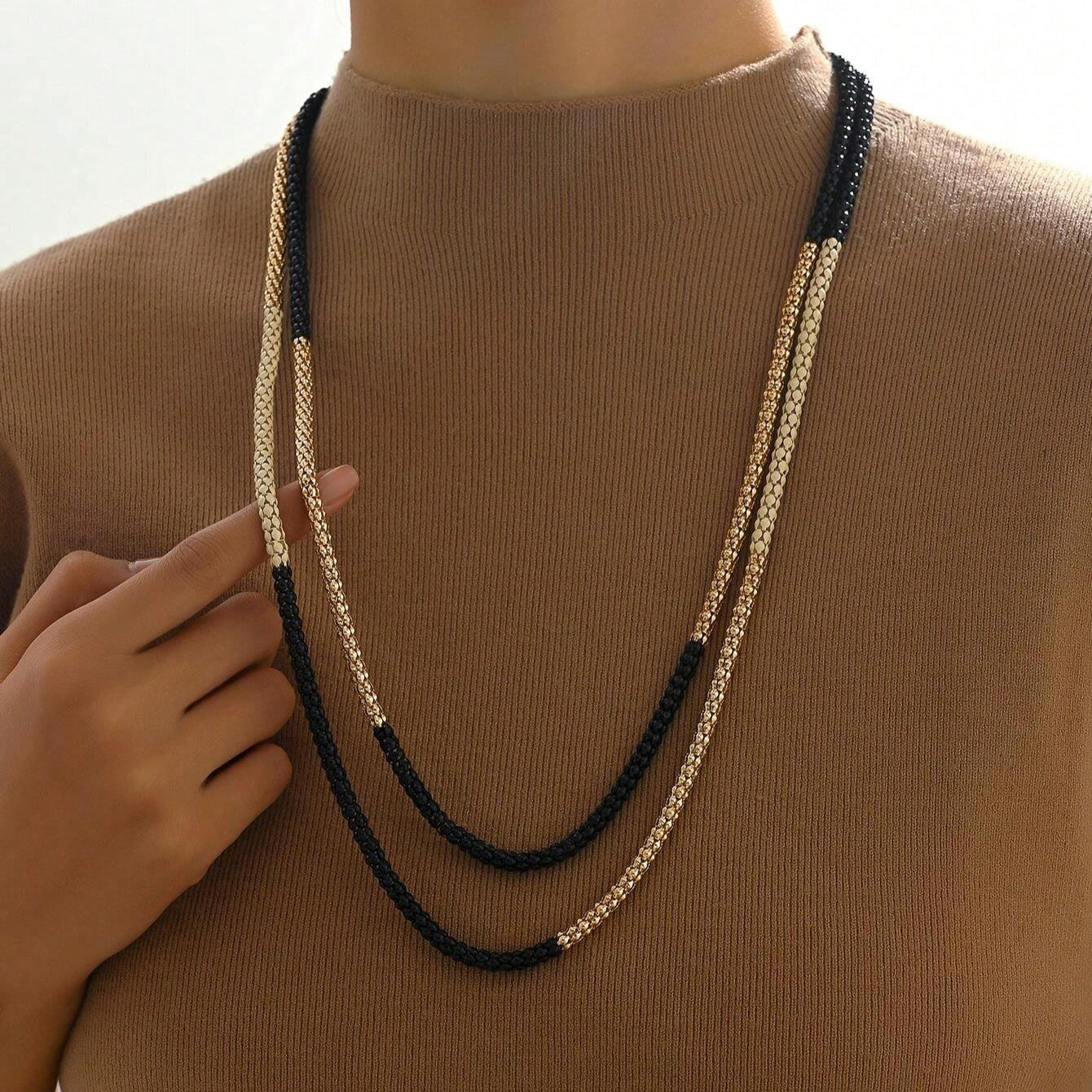 Twist & Shine Necklace