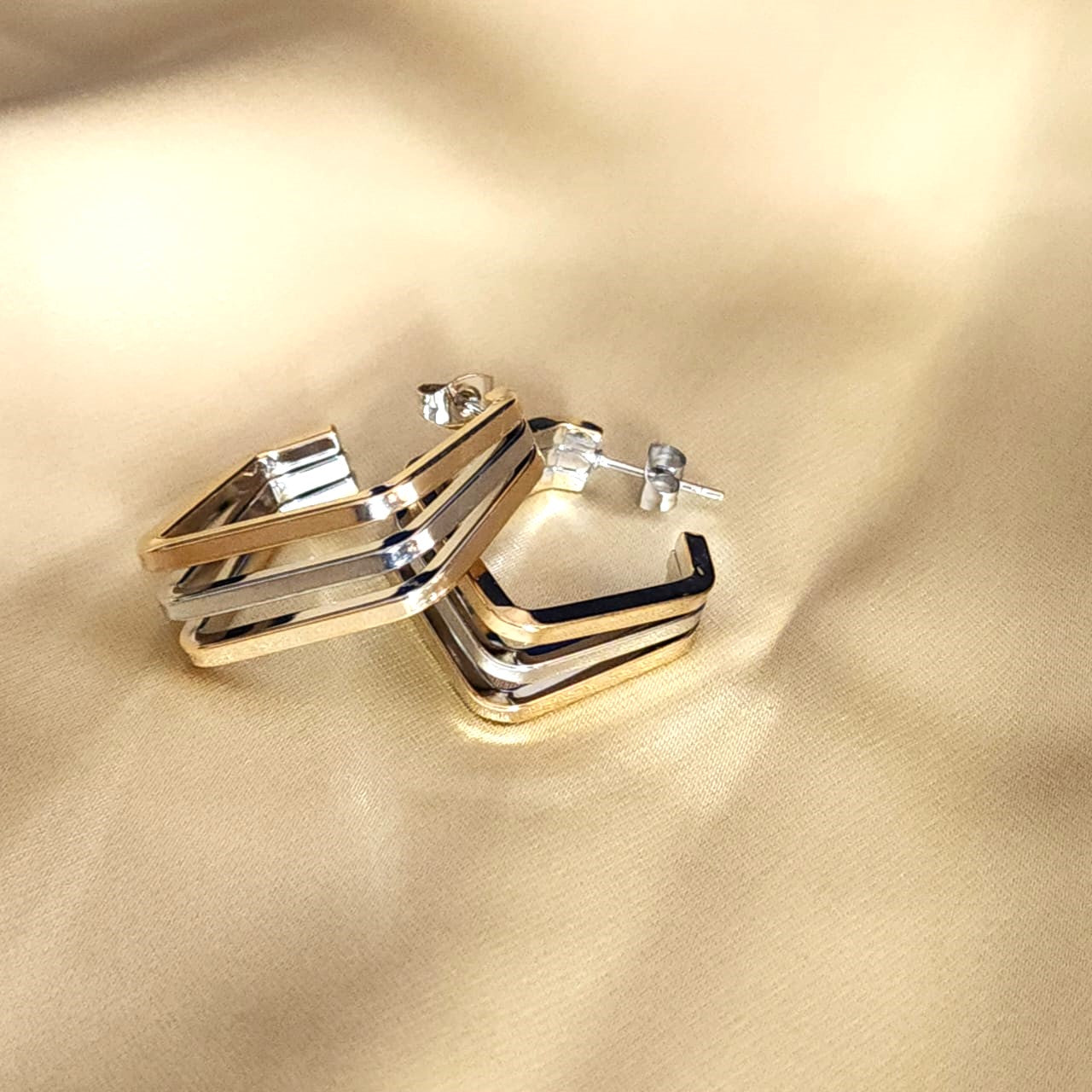 Geometric Dangle