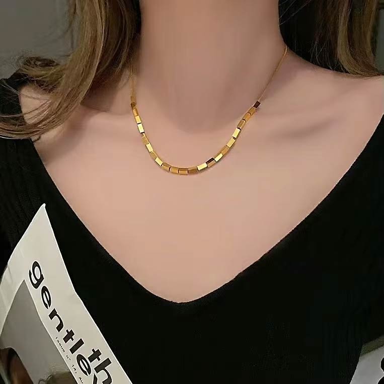 Gleam Array 24 Necklace
