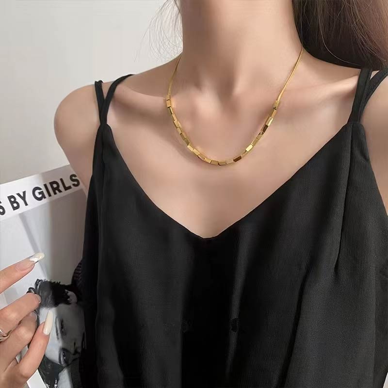 Gleam Array 24 Necklace