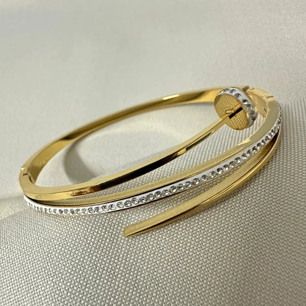 Golden Nail