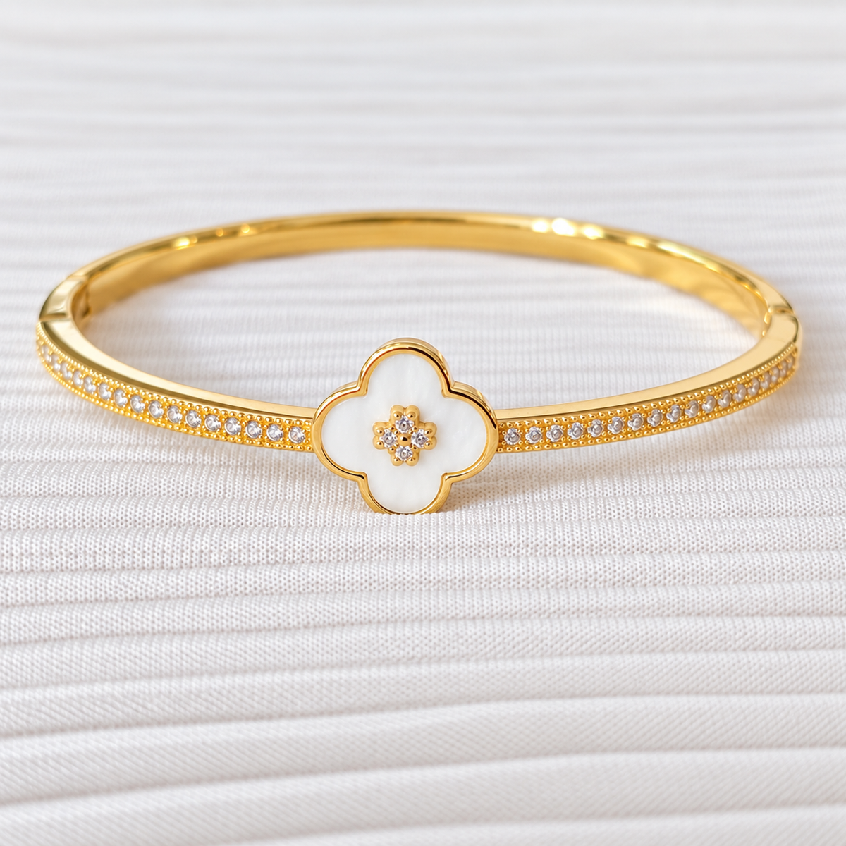 Clover Crystal Bangle