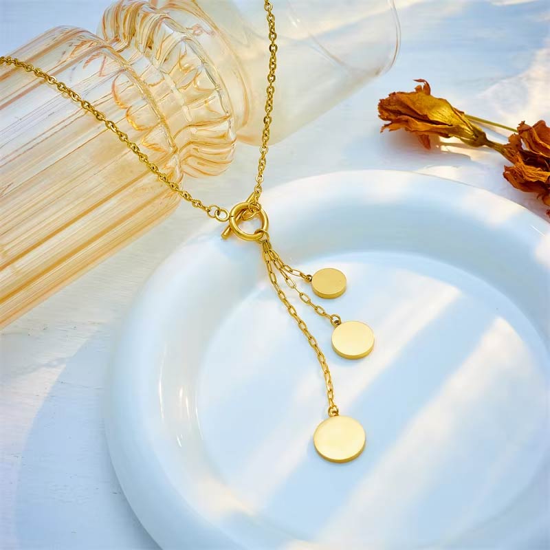 Roman Pendant