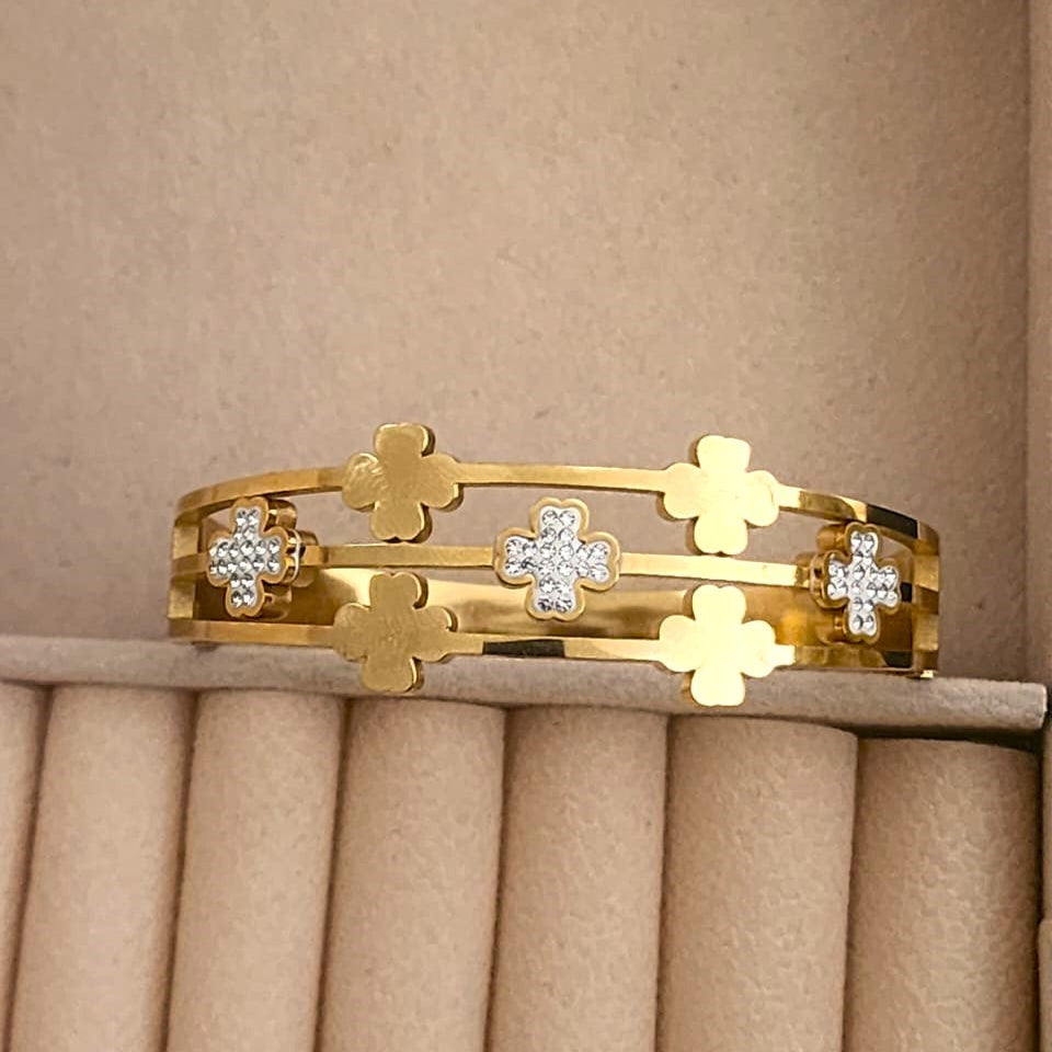 Seven Clover Bracelet
