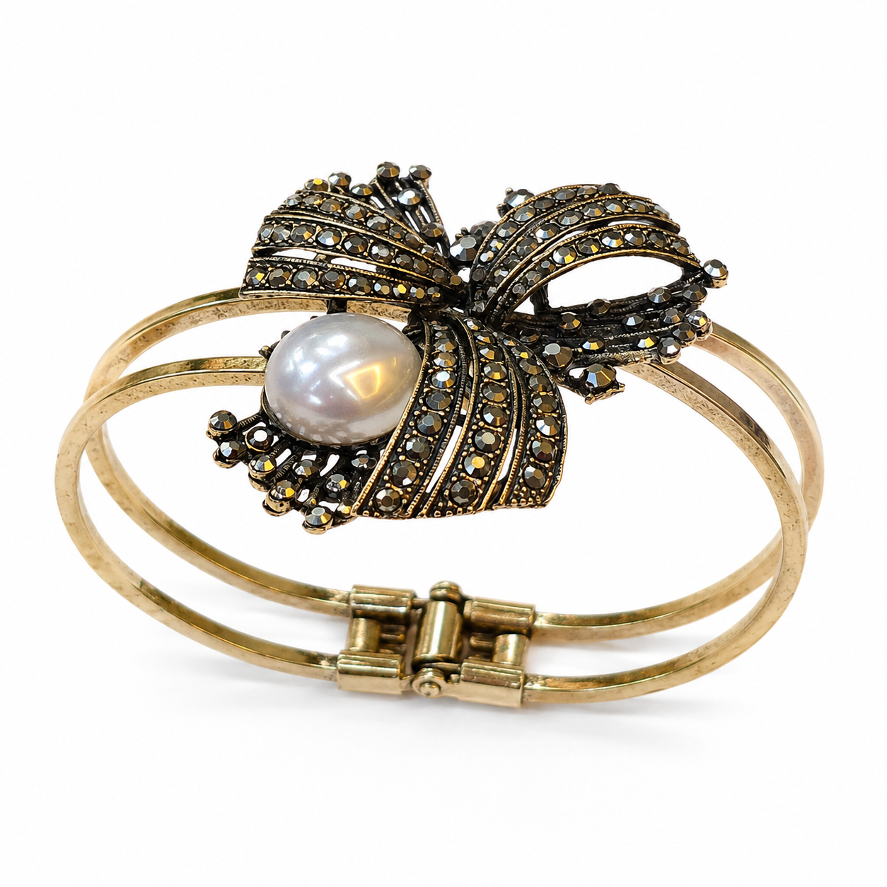 Pearl Bow Antique Bracelet